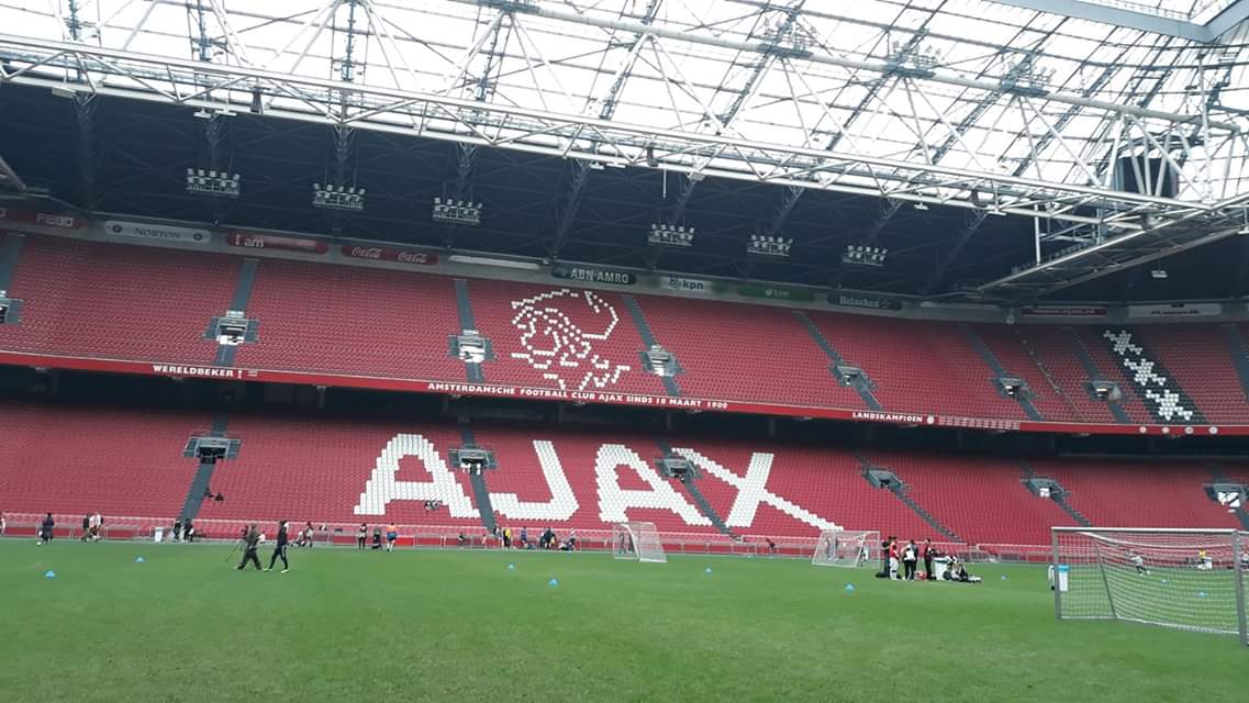 Rechtsback uit Mexico in belangstelling van Ajax en PSV